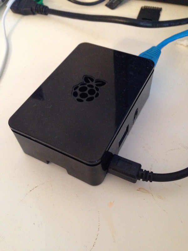 raspberry pi 2 as a web server